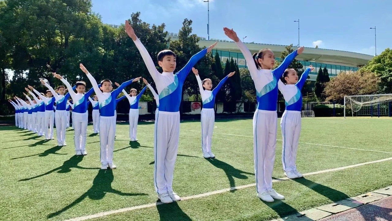 一起“舞动”青春！上海千余名中小学生“云端”齐做广播体操